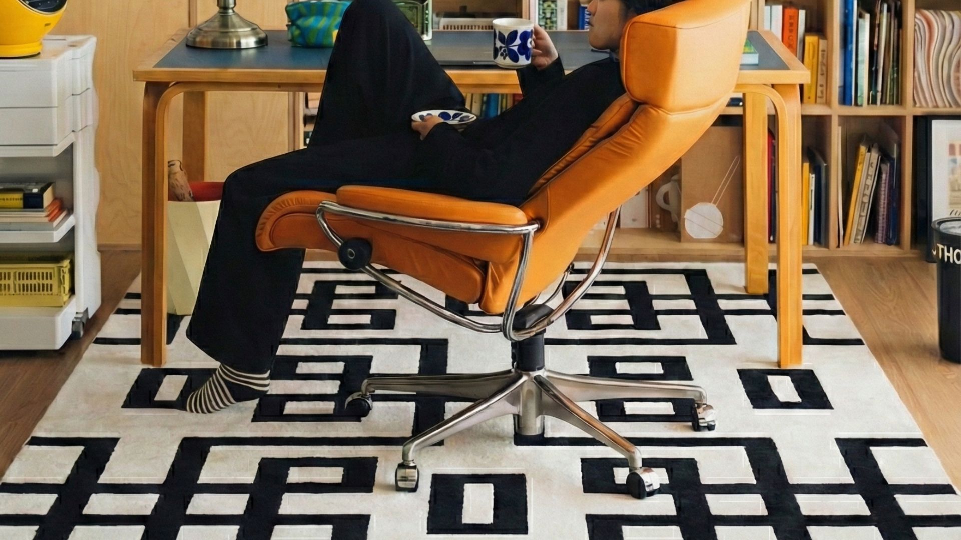 Hero background frame 4