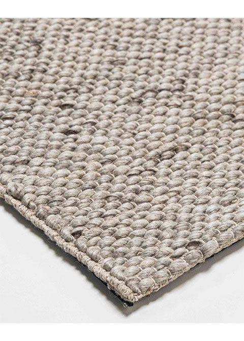 Tapete Texturizado Neutro con Diseño Trenzado Sutil