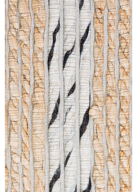 Tapete Texturizado Beige con Diseño a Rayas en Gris Oscuro